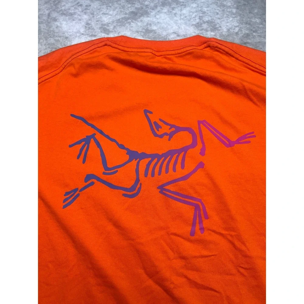 Arc'teryx T-Shirt Mens Large Orange Graphic Logo Short Sleeve Cotton Tee